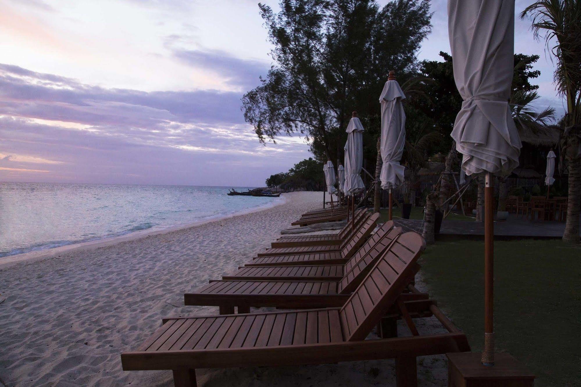 Mali Resort Sunrise Beach Koh Lipe Exterior photo